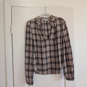 Evereve Plaid V-Neck Blouse in Black and Cream